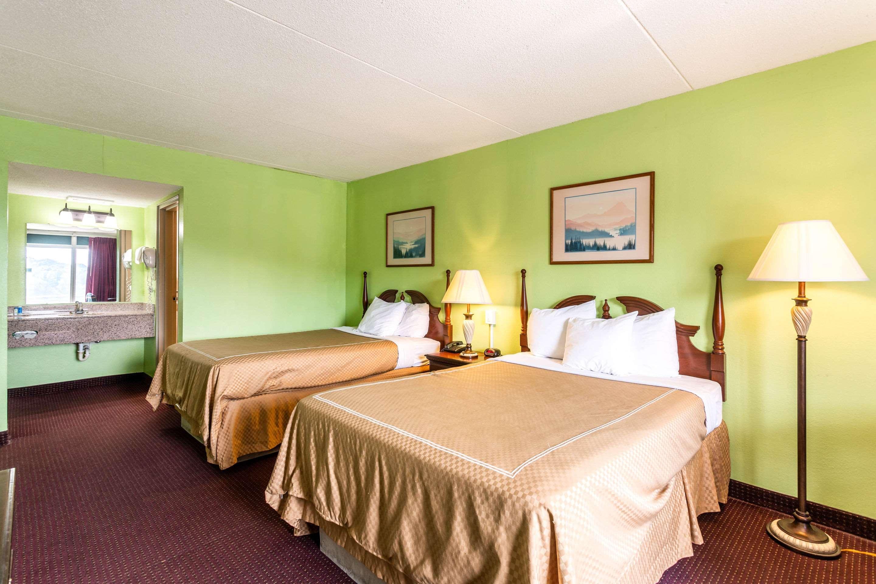 Rodeway Inn Renfro Valley Mount Vernon Екстериор снимка