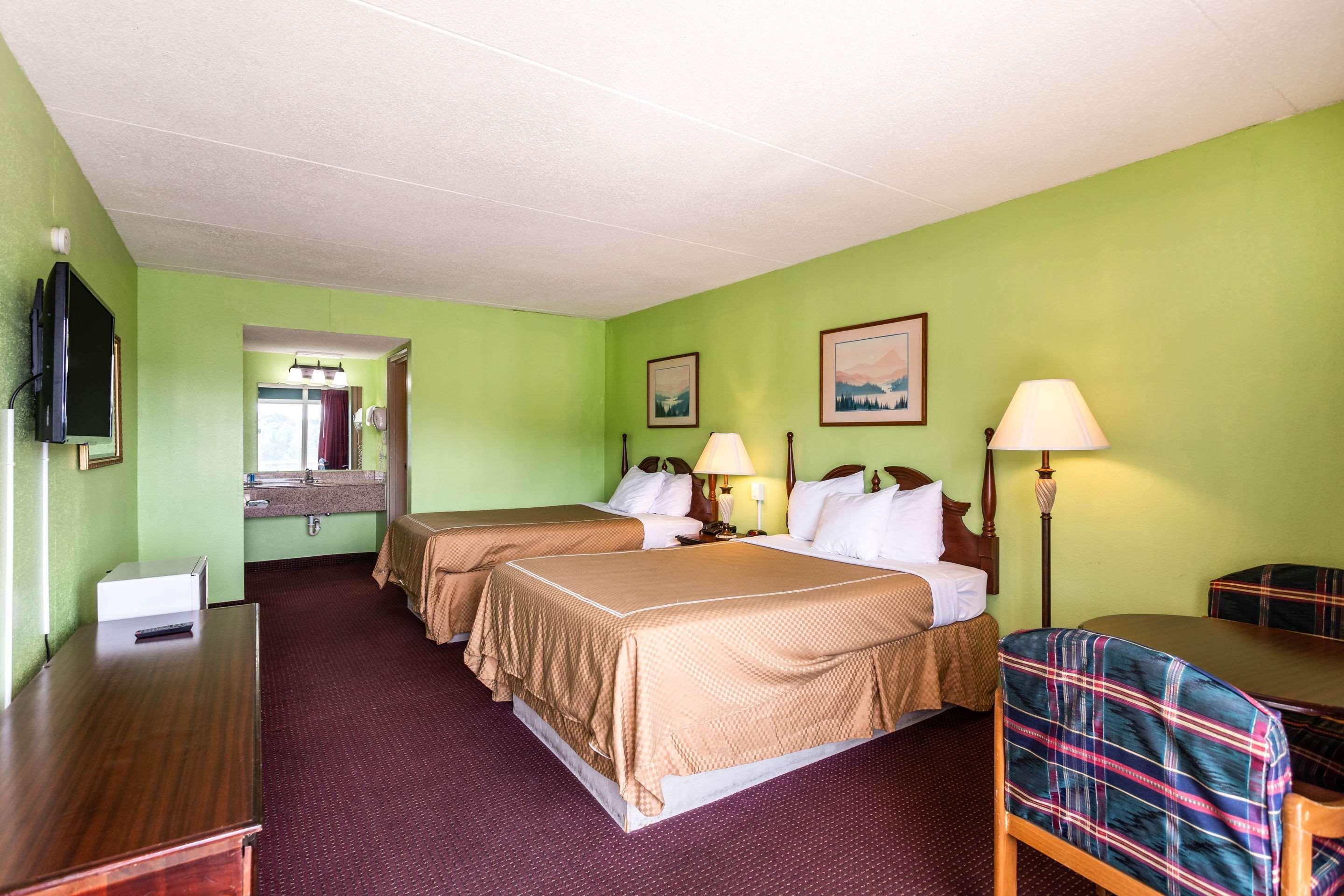 Rodeway Inn Renfro Valley Mount Vernon Екстериор снимка